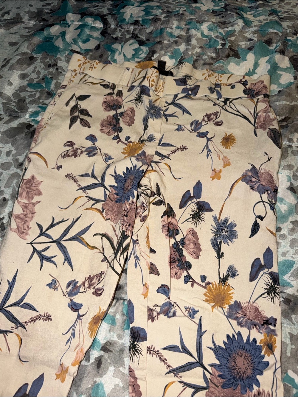 Large Floral Print Cropped Pants in Cream. MUST BE BUNDLED